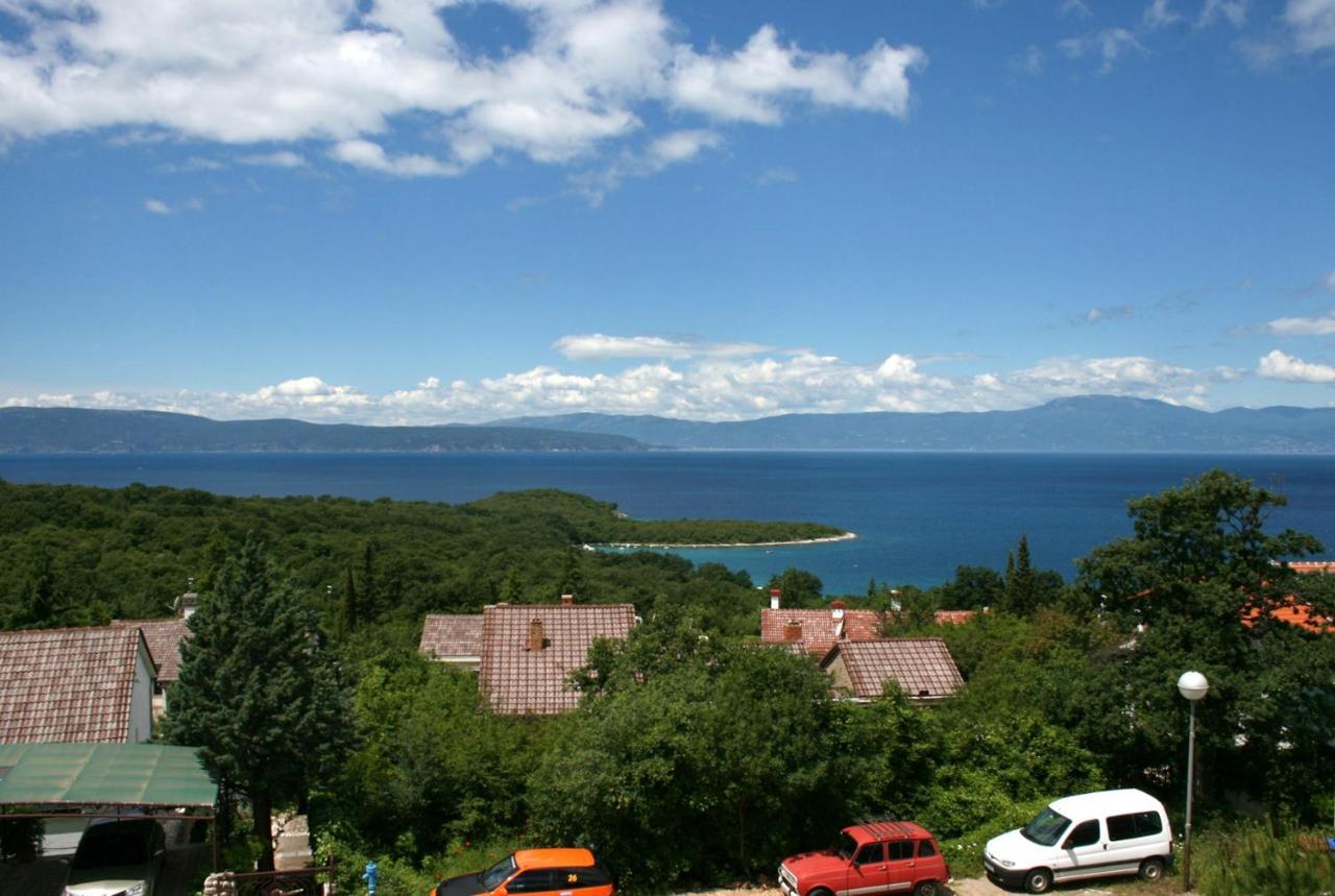 Apartments With A Parking Space Njivice, Krk - 5427 المظهر الخارجي الصورة
