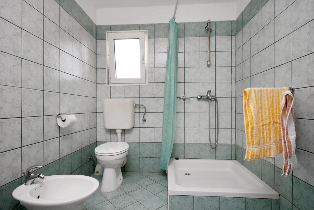 Apartments With A Parking Space Njivice, Krk - 5427 المظهر الخارجي الصورة